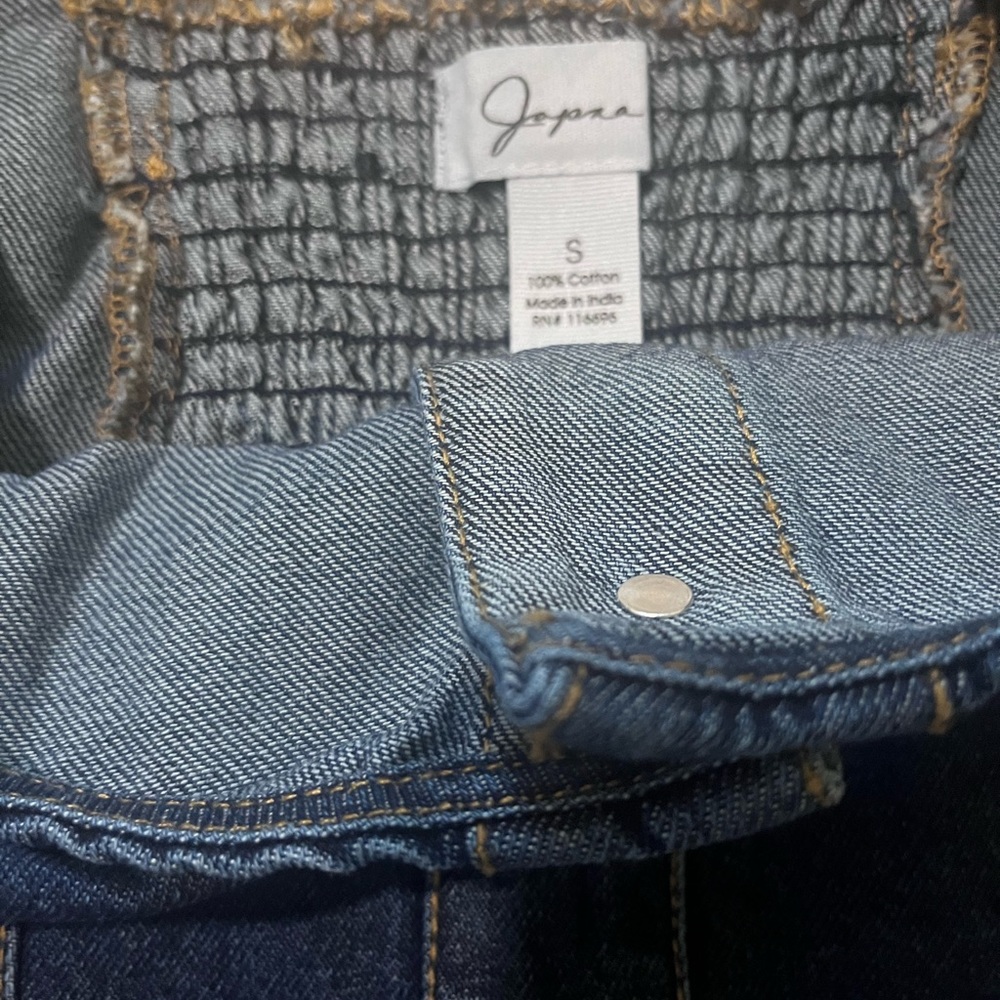 New Cropped denim top - Picture 3 of 3